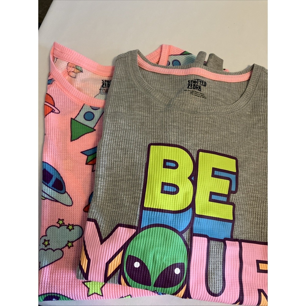 Spotted Zebra Thermal Shirt Girls 14/16 Pink Gray Like New Alien Space 2 Pack